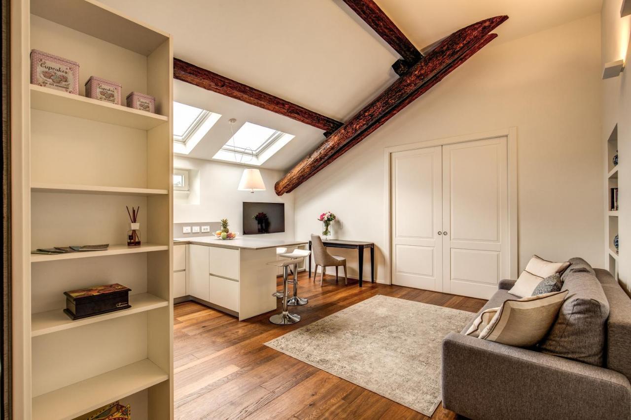 Luxurious Apartment In ミラノ エクステリア 写真